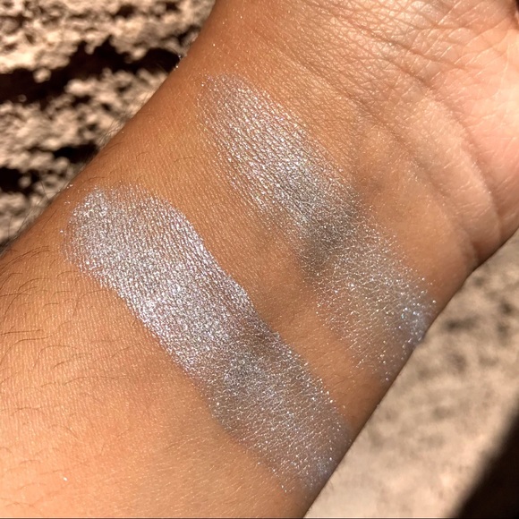 ❄️ Icy Blue Handmade Shadow/Highlighter ❄️ - Picture 6 of 8